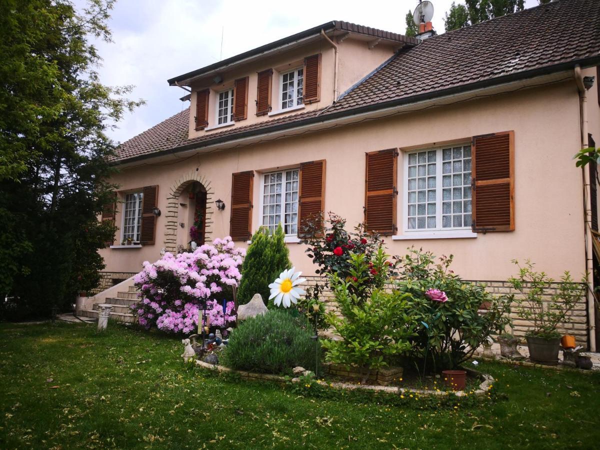 Au Jardin Fleuri Frühstückspension *